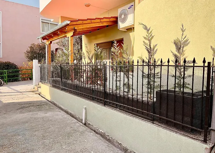 Viverefelix - Modus Operandi Apartman Kavála