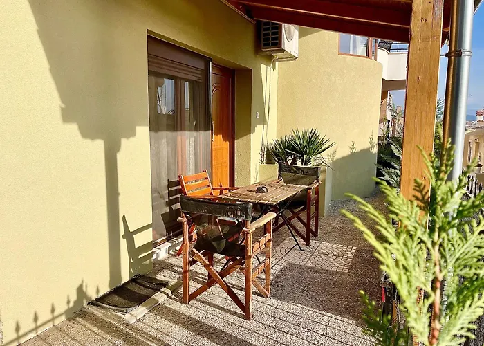 Viverefelix - Modus Operandi Apartament