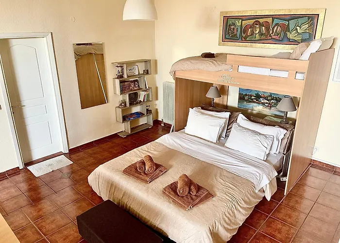 Viverefelix - Modus Operandi Apartament Kawala