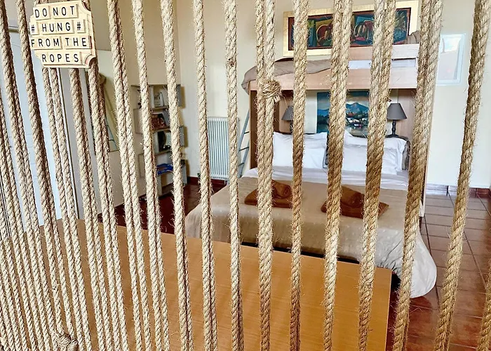 Viverefelix - Modus Operandi Apartman